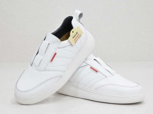 کفش پیاده روی